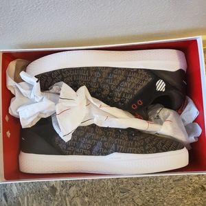 Gary Vee x K-SWISS 004